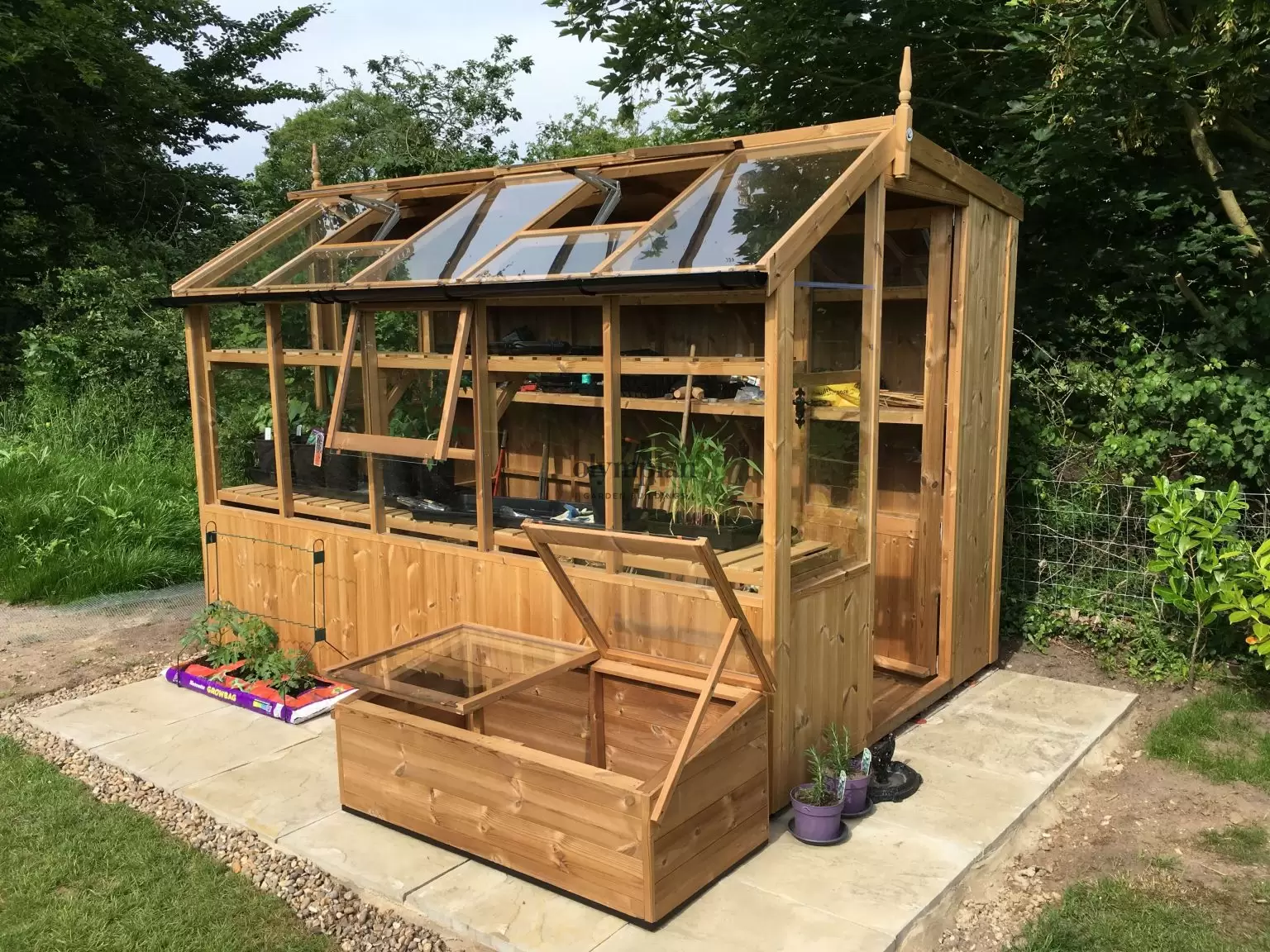 6'8 x 10'5 Jay Potting shed Thermowood Plus Wren cold frame