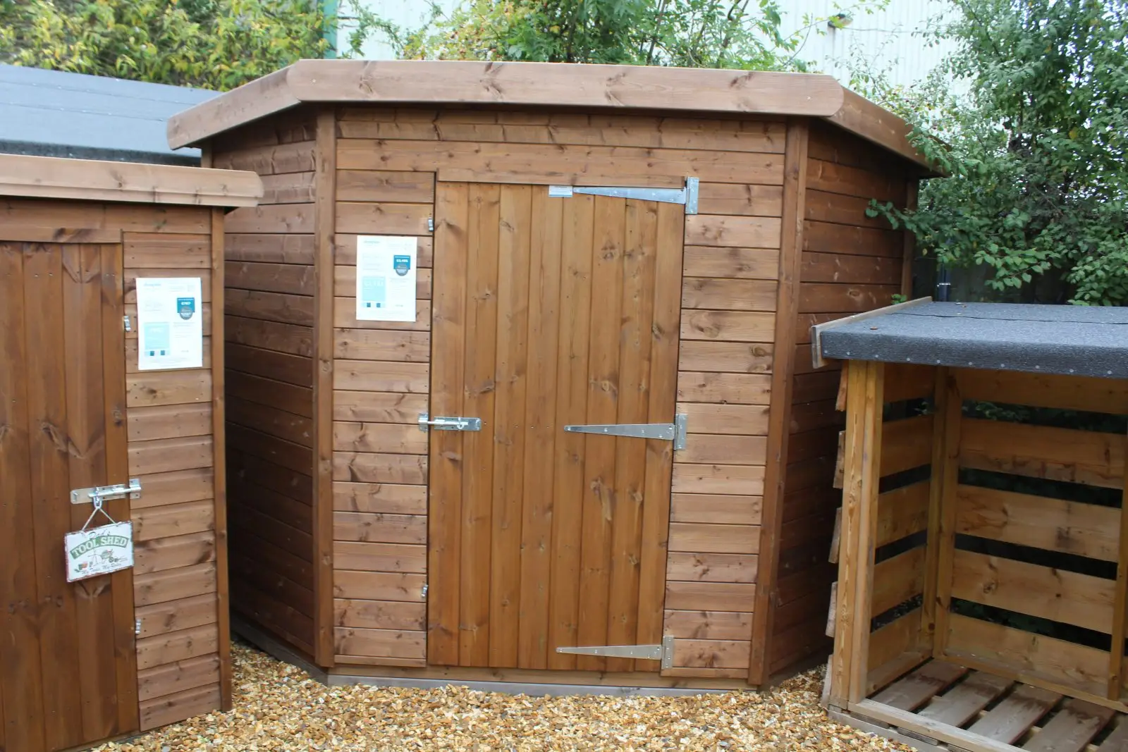 7' × 7' 7′ x 7′ Pent Corner Workshop