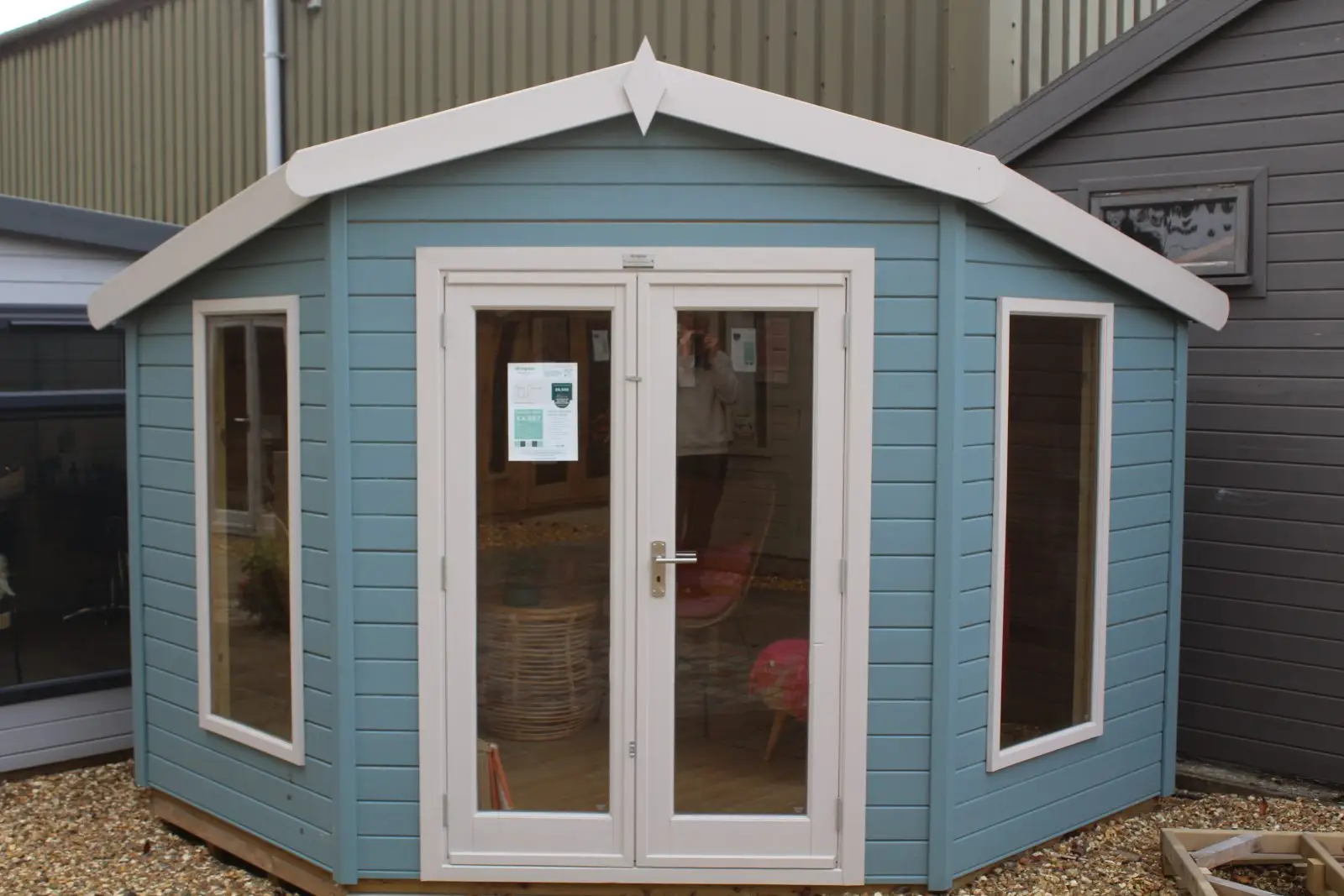 9' x 9' 9′ x 9′ Apex Corner Chalet