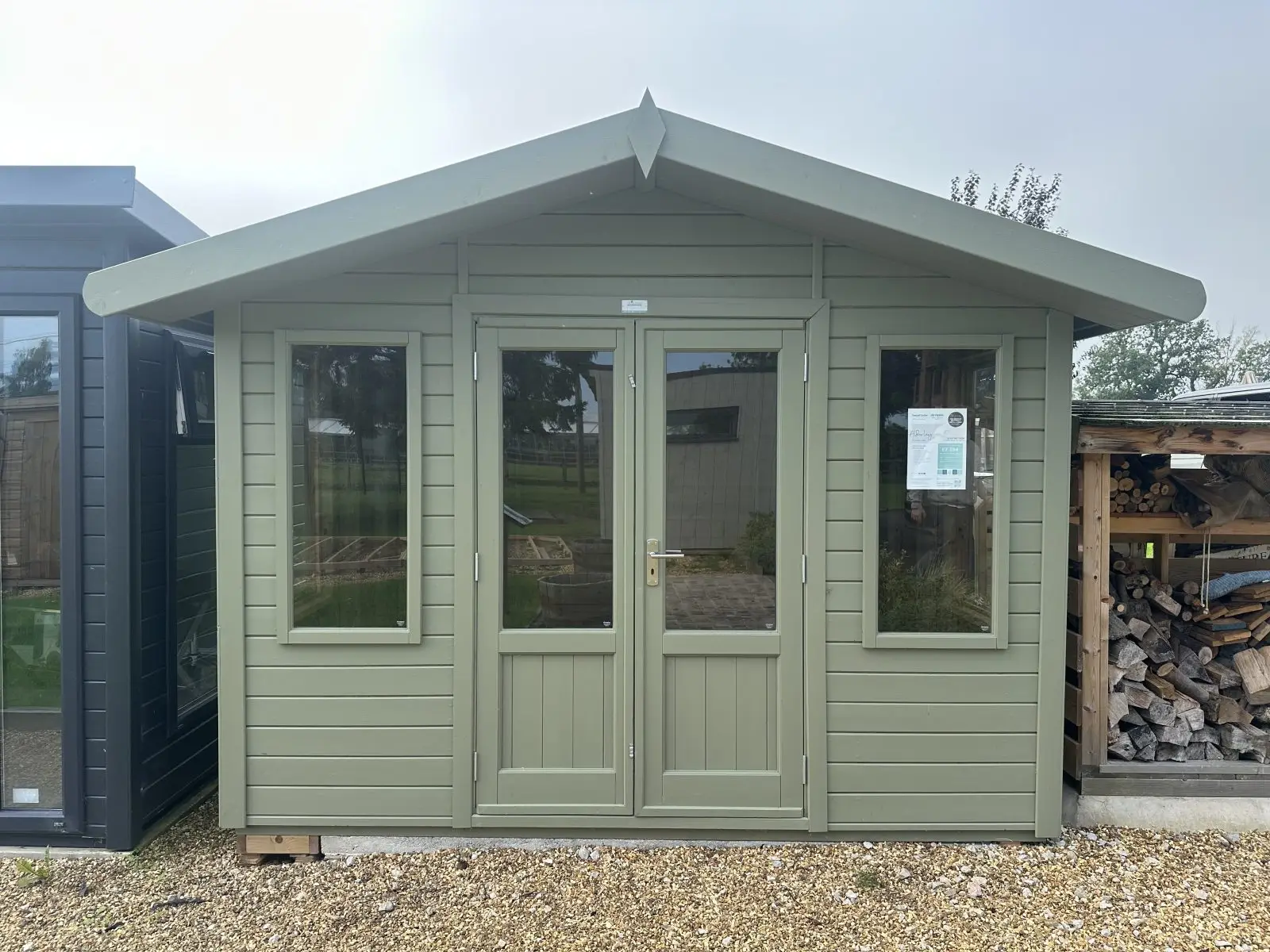 10' × 8' 10′ x 8′ Alderley